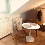 Sweet Village Apartment *